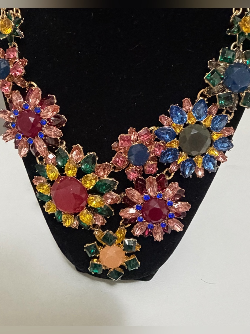Talbots Multicolor Floral Rhinestone Necklace Bracelet Set with Gold-Tone Chain - Picture 9 of 9